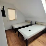 Karo Dom Blizniak 7-osobowy Ze Strefa Basenowa W Miejscowosci Niedaleko Zatoru I Energylandii Apartman *
