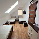 Karo Dom Blizniak 7-osobowy Ze Strefa Basenowa W Miejscowosci Niedaleko Zatoru I Energylandii Apartman Chocznia